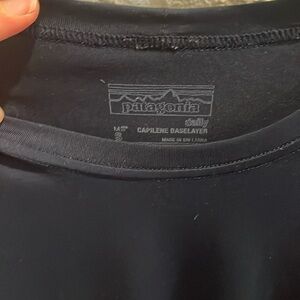 Patagonia men’s S Capilene Baselayer, daily.